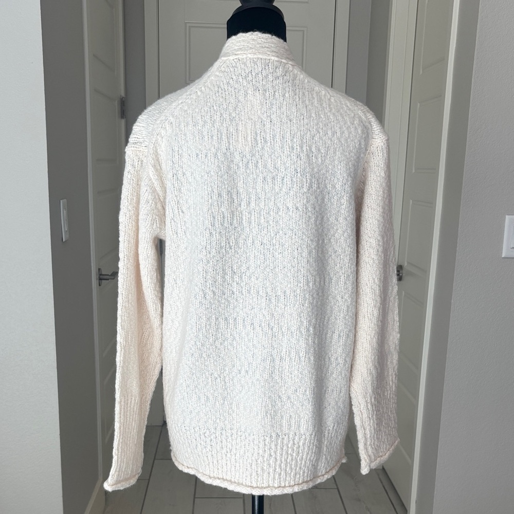 J. Crew Relaxed Cardigan Sweater in Textured Yarn Antique Ivory Button-Up SZ  XS - Picture 10 of 15